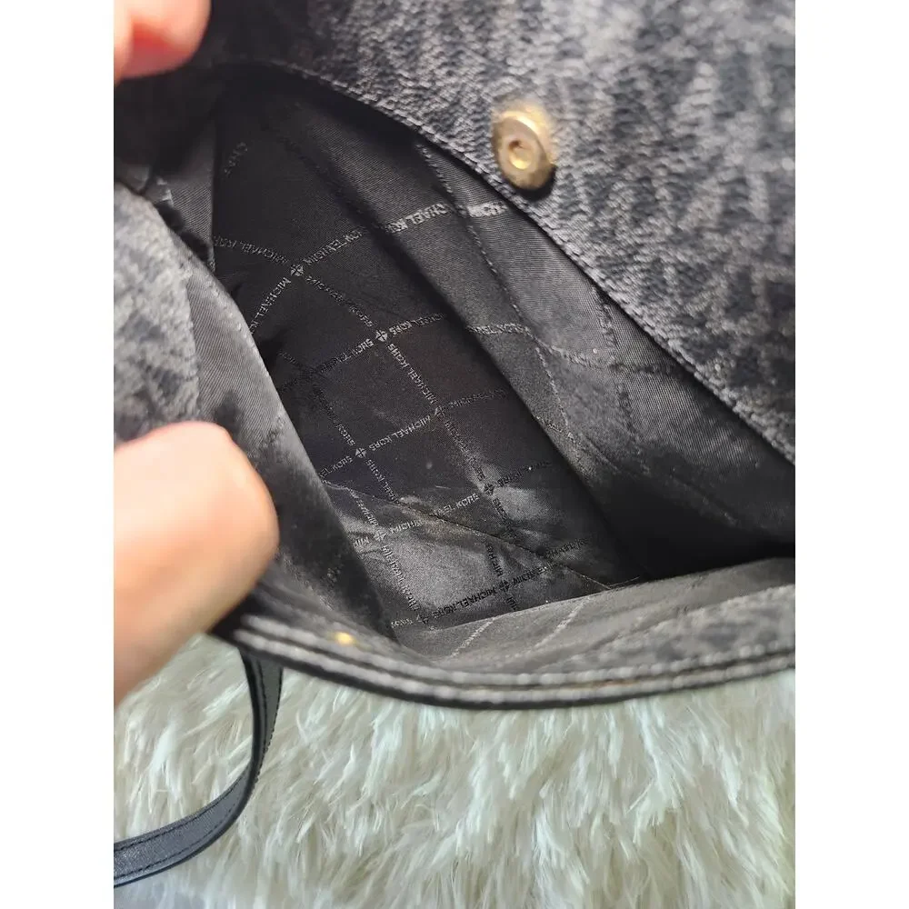 Michael Kors Monogram Bag Black Crossbody Y2K Minimalist Casual